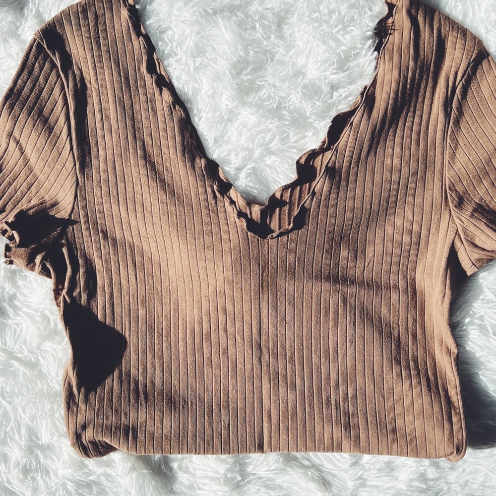 ❌ S O L D ❌
Taupe Body Suit